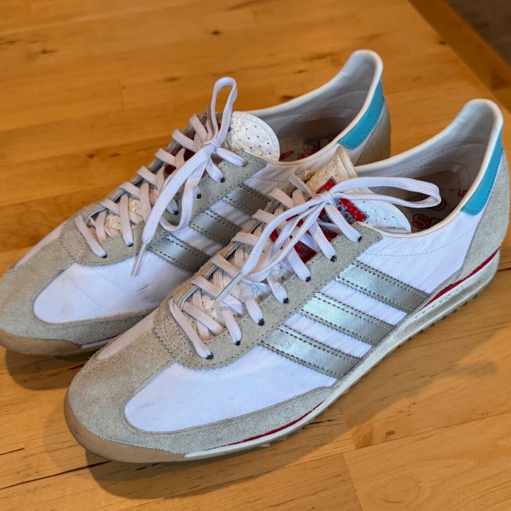 Adidas sl72 white blue excellent shape